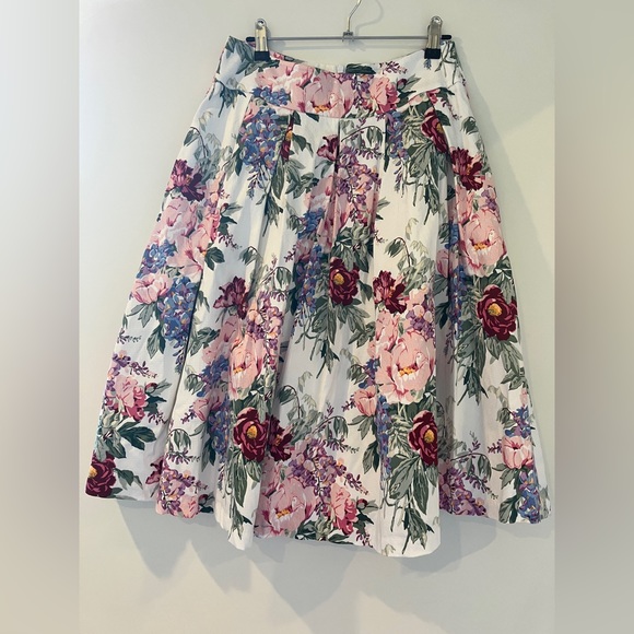 Review Dresses & Skirts - Review Send Flowers skirt, size 10